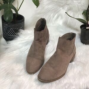 Dolce Vida ankle boots